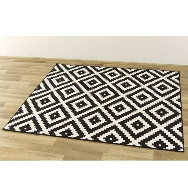 Koberec Romby černý