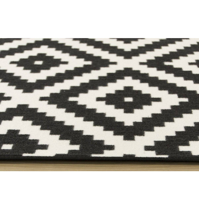 Koberec Romby černý