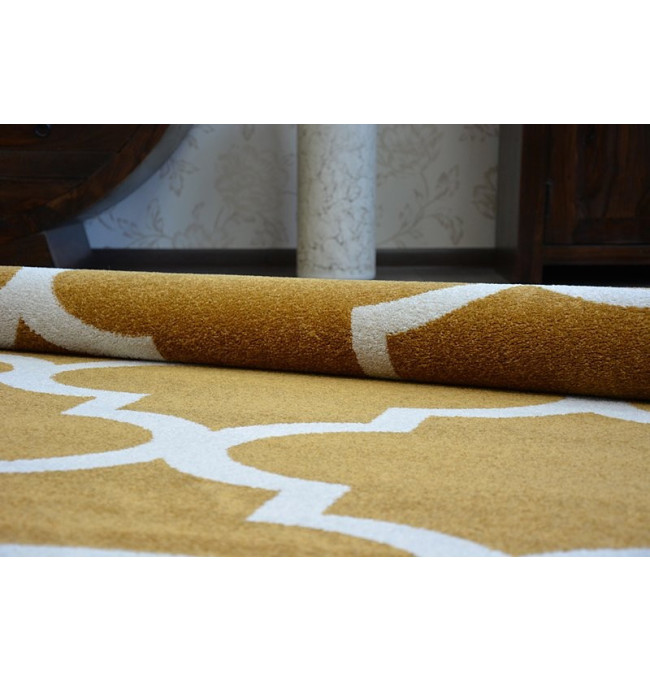 Koberec Sketch F730 zlato / krémový trellis