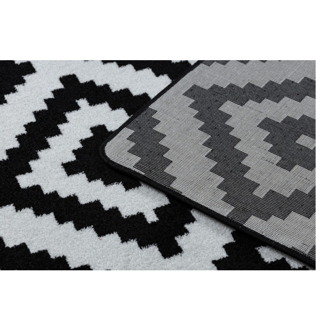 Koberec SKETCH - F998 krém / černý - Čtverce Ruta