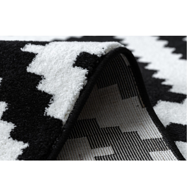 Koberec SKETCH - F998 krém / černý - Čtverce Ruta