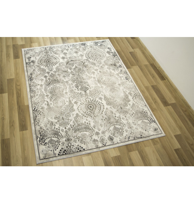 Koberec Versage 2301A Ornament černý / bílý