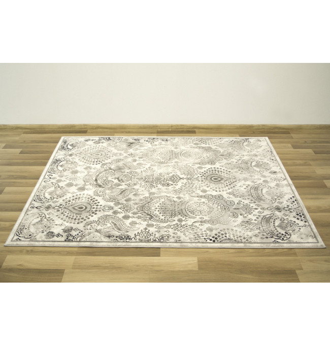 Koberec Versage 2301A Ornament černý / bílý