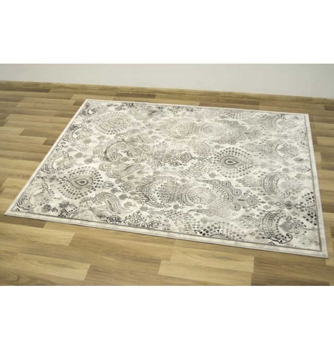 Koberec Versage 2301A Ornament černý / bílý