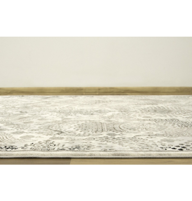 Koberec Versage 2301A Ornament černý / bílý