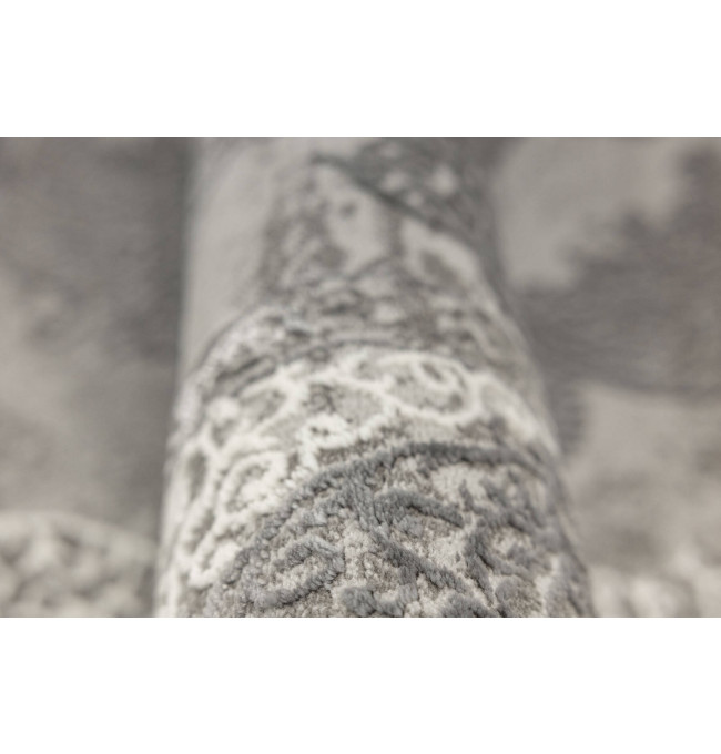 Koberec Allora Plus B826A ornament, šedý / stříbrný