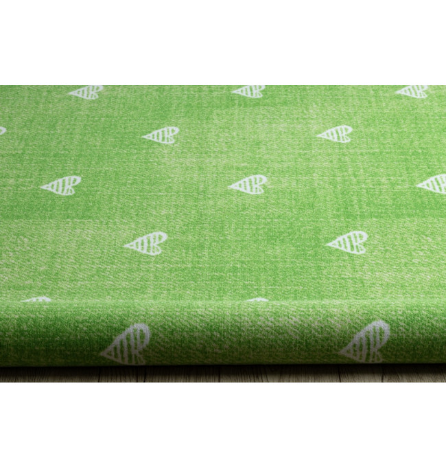 Metrážový koberec HEARTS zelený