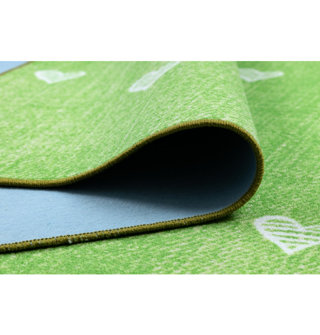 Metrážový koberec HEARTS zelený