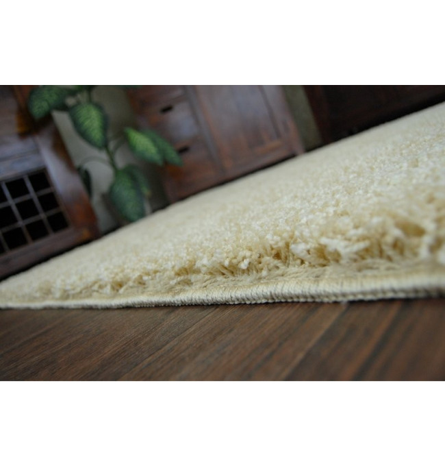 Metrážový koberec SHAGGY česnek
