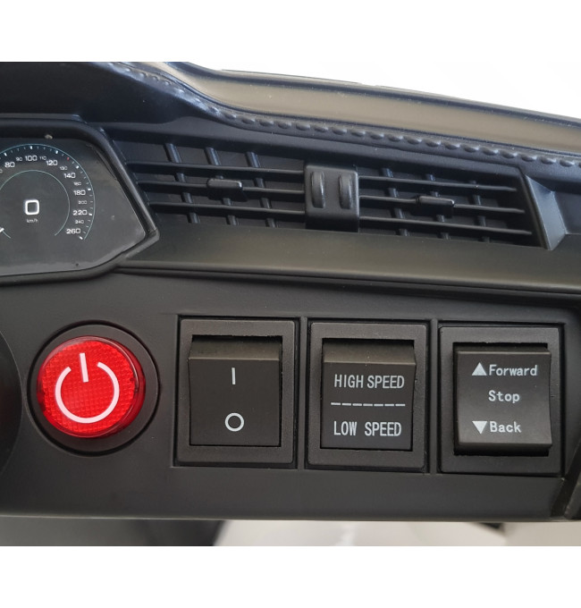 Elektrické autíčko Audi E-Tron Sportback 4x4 černé