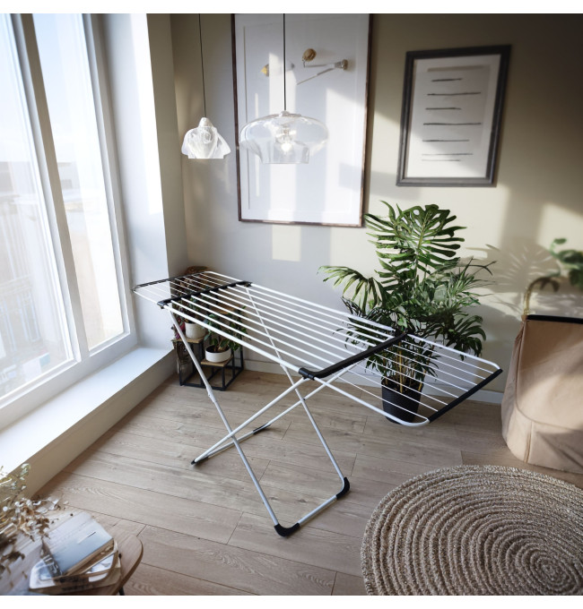 Výsuvný sušák na prádlo ARIA bílý