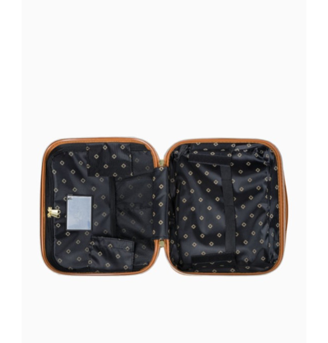 Hnědé cestovní pouzdro Saint Tropez s monogramem