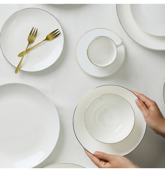 Dezertní talíř AURO se zlatým okrajem 992005