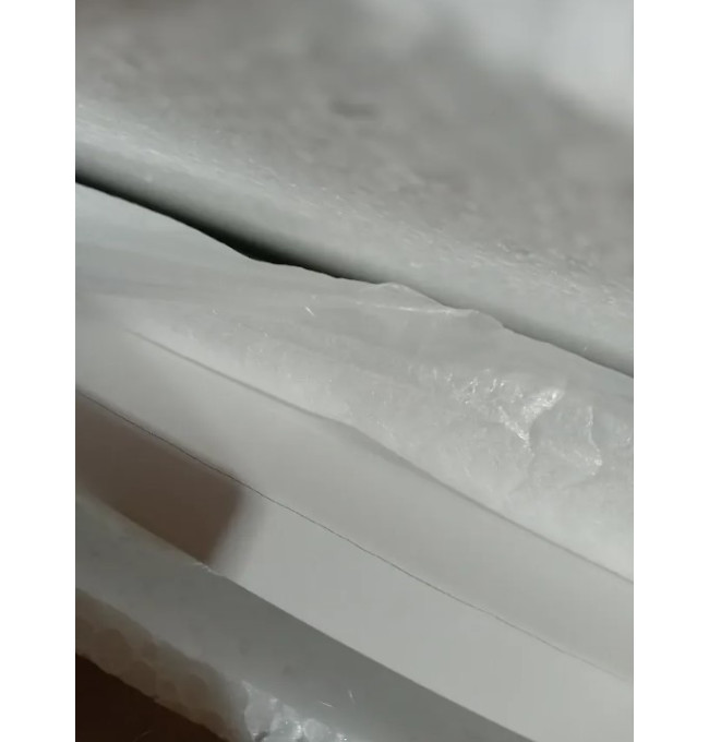 Kulatý stůl TODI 100 cm bílý - drobné poškození