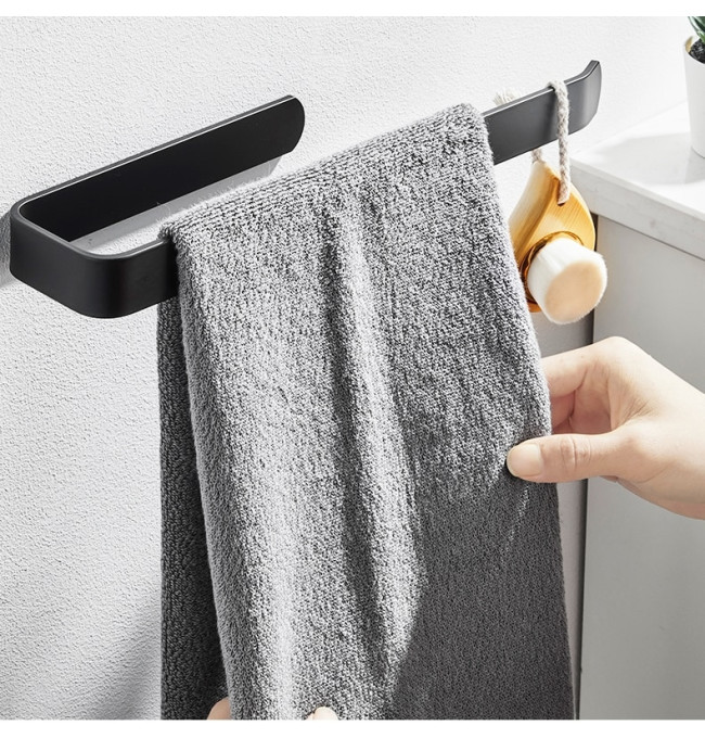 Nástěnný věšák na ručníky KIRAN Loft černý