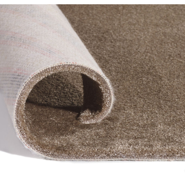 Metrážový koberec SEDUCTION hnědý