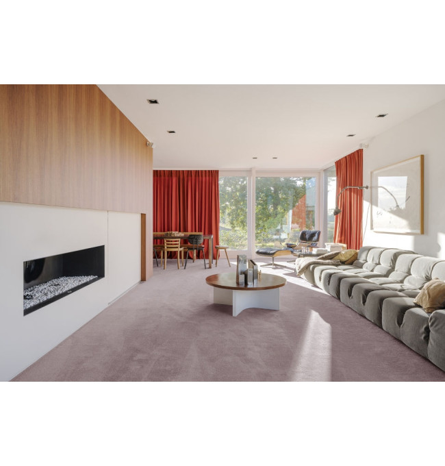 Metrážový koberec VARUNA fialový