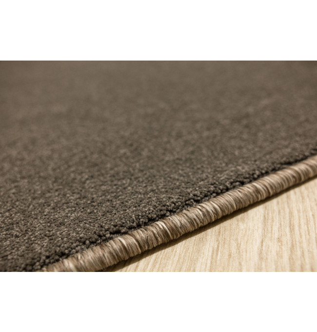 Metrážový koberec Radisson 92 hnědý