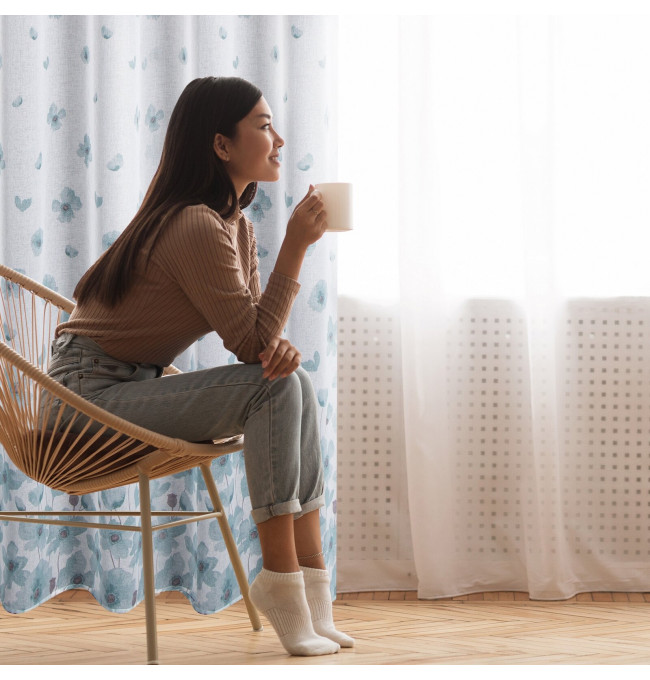 Hotový závěs ANDREA bílý - na průchodkách