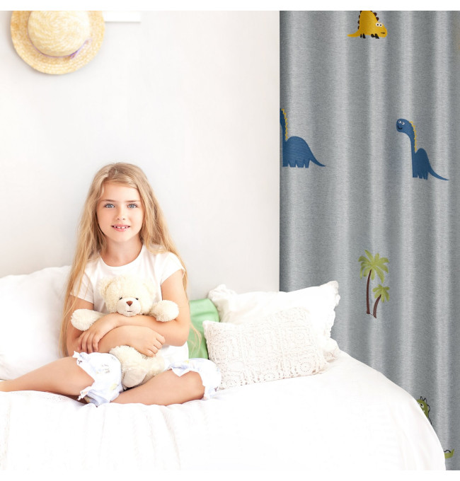 Hotový závěs DINO stříbrný - na průchodkách