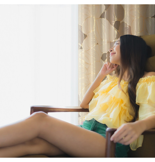 Hotový závěs FREZJA béžový - na průchodkách