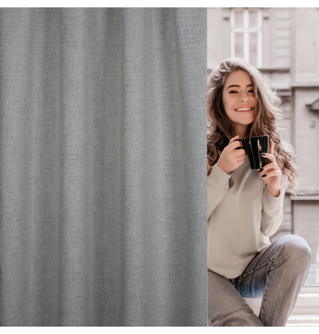 Hotový závěs JULA - na pásce