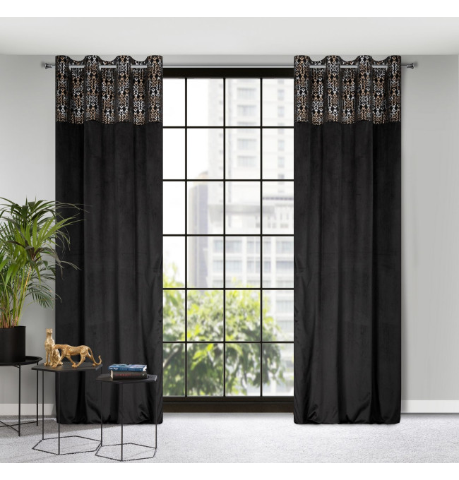 Hotový závěs LIZA černý - na průchodkách