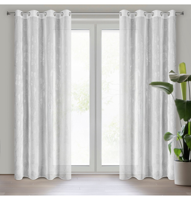 Hotový závěs MIA bílý - na průchodkách