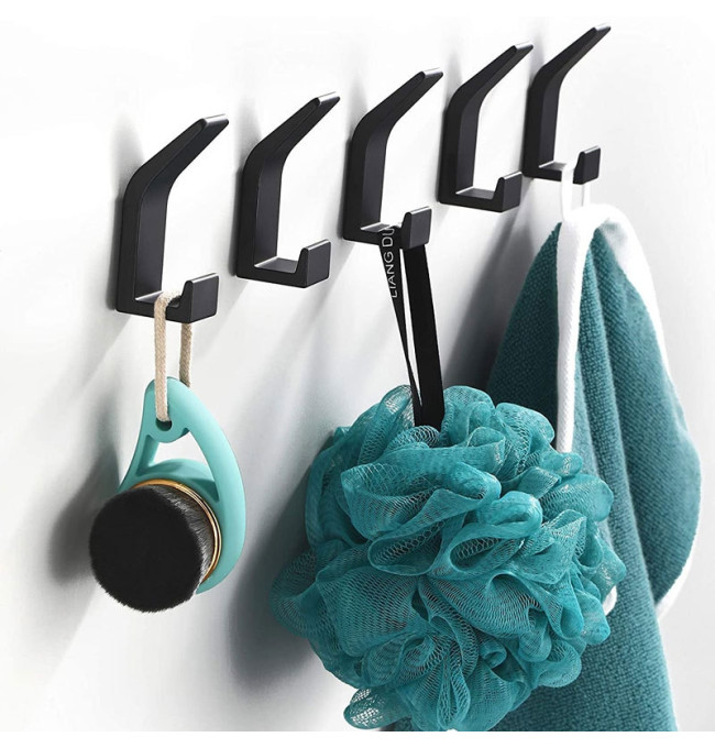 Sada pěti věšáků OMNOS černá (5 ks)